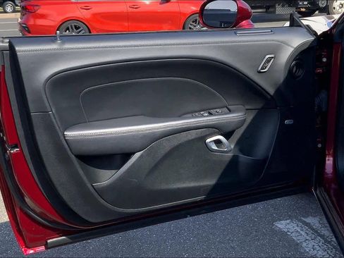 Used 2023 Dodge Challenger SXT w/ Plus Package image 16
