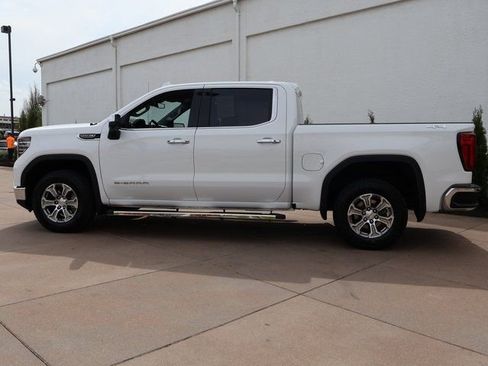 Certified 2025 GMC Sierra 1500 SLT AWD/4WD image 3
