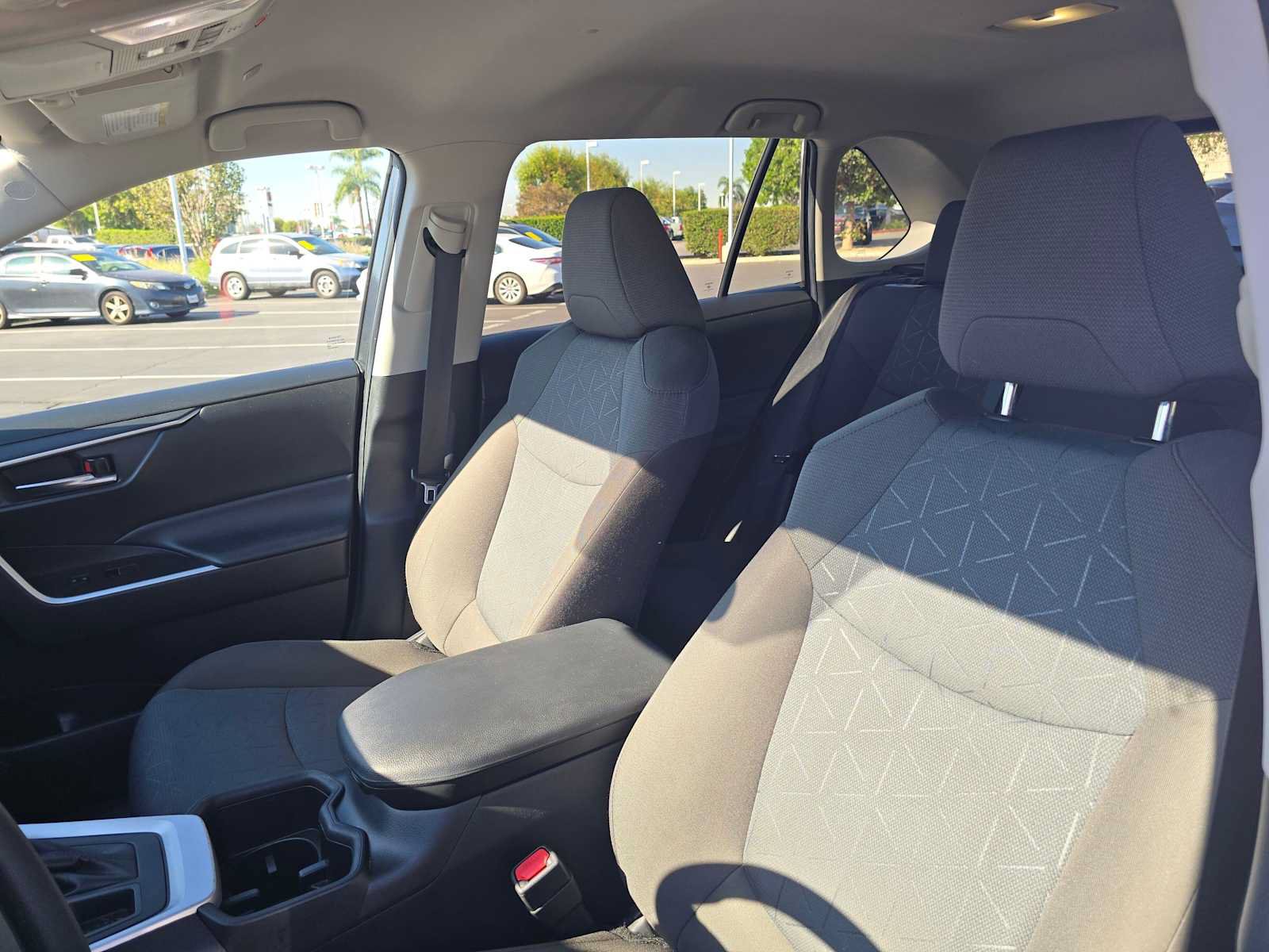 Used 2023 Toyota RAV4 XLE AWD/4WD image 20