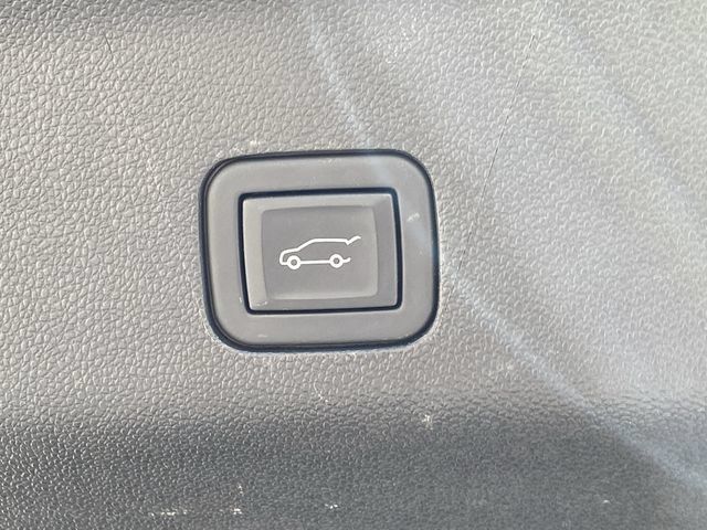 Certified 2023 Cadillac Escalade V AWD/4WD image 5