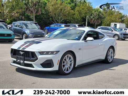 Used 2024 Ford Mustang GT Premium RWD image 6