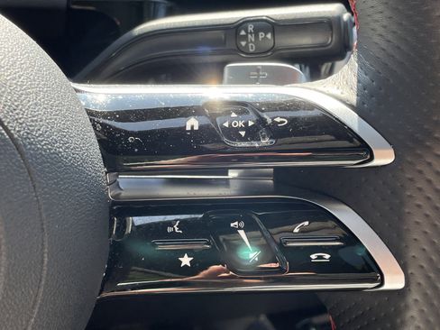 Certified 2025 Mercedes-Benz GLA 250 image 27