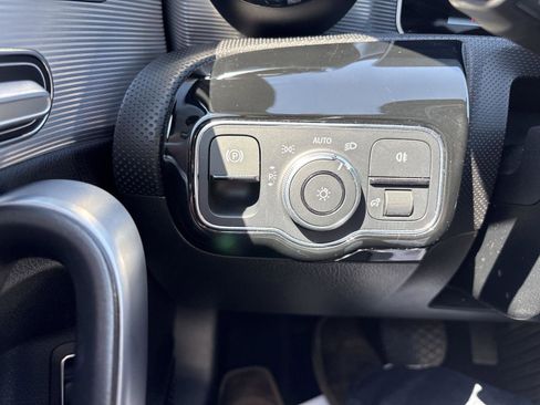 Used 2019 Mercedes-Benz A 220 4MATIC image 19