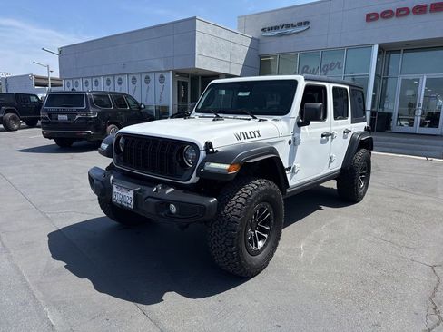 Used 2024 Jeep Wrangler Unlimited Sport AWD/4WD image 3