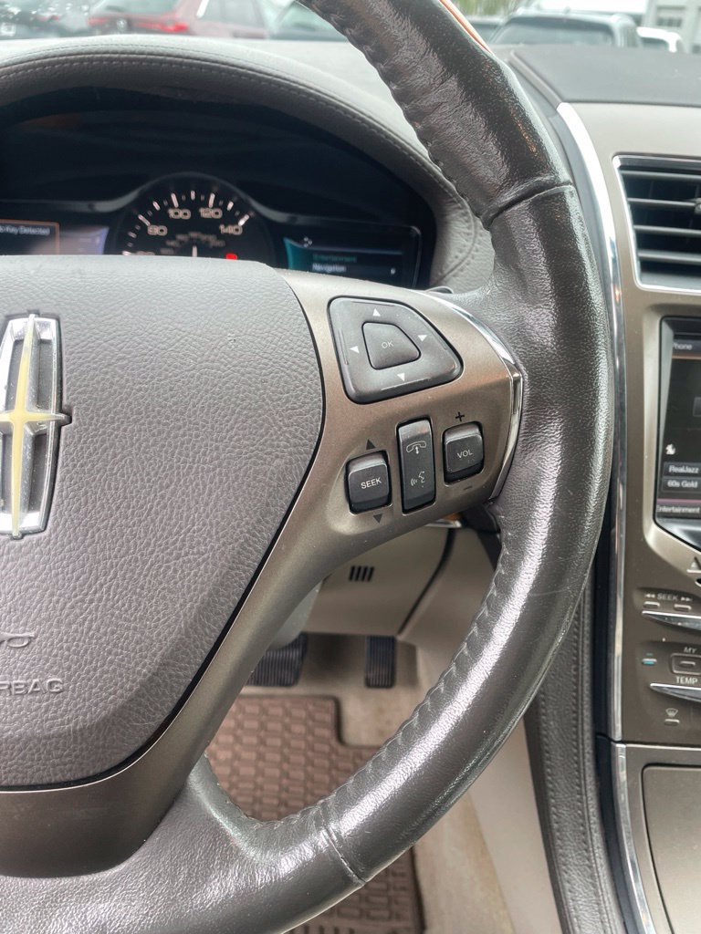 Used 2015 Lincoln MKX FWD w/ Equipment Group 102A image 14