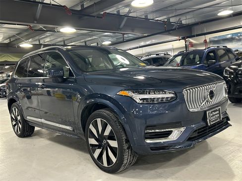 Certified 2024 Volvo XC90 T8 Plus w/ Protection Package Premier image 1