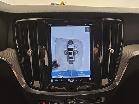 Used 2024 Volvo S60 B5 Plus image 18