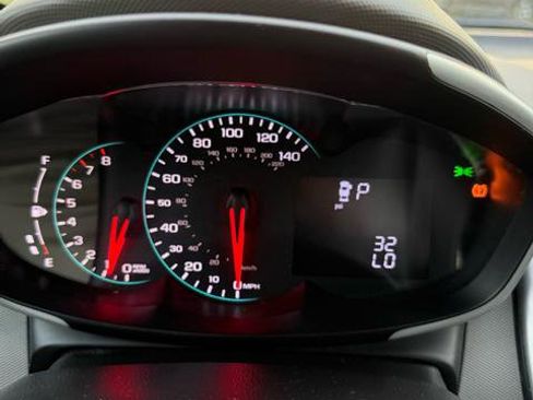 Used 2018 Chevrolet Sonic LT FWD image 10