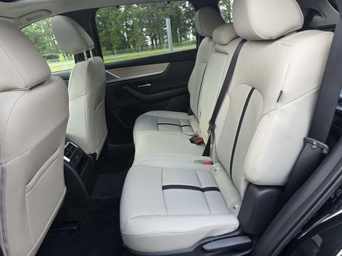 Used 2025 MAZDA CX-90 Plug-In Hybrid w/ Preferred AWD/4WD image 10
