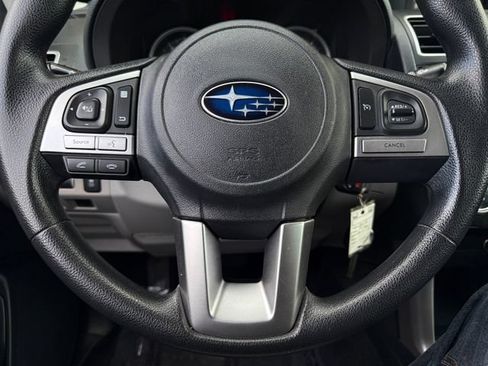 Used 2018 Subaru Forester 2.5i Premium w/ All-Weather Package AWD/4WD image 10