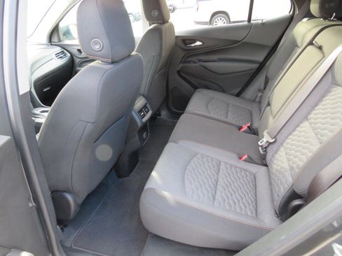 Used 2018 Chevrolet Equinox LT image 7