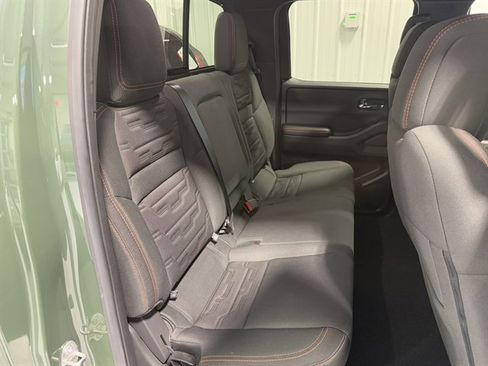 Used 2025 Nissan Frontier PRO-4X image 21