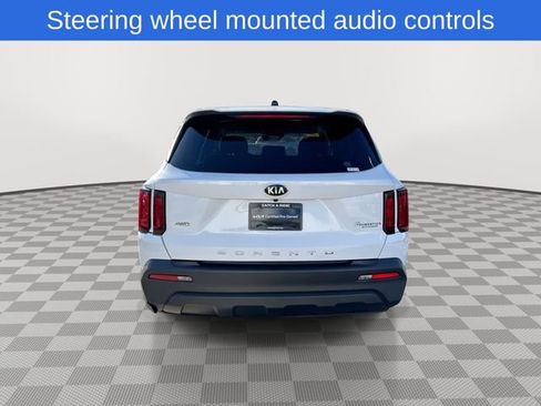 Used 2021 Kia Sorento LX image 8