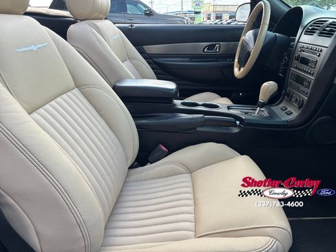 Used 2005 Ford Thunderbird RWD image 18