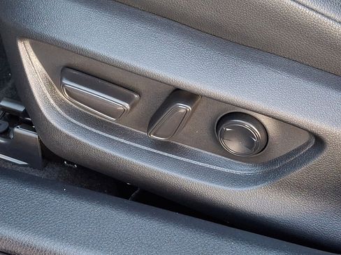 Used 2025 Toyota Camry XSE image 29