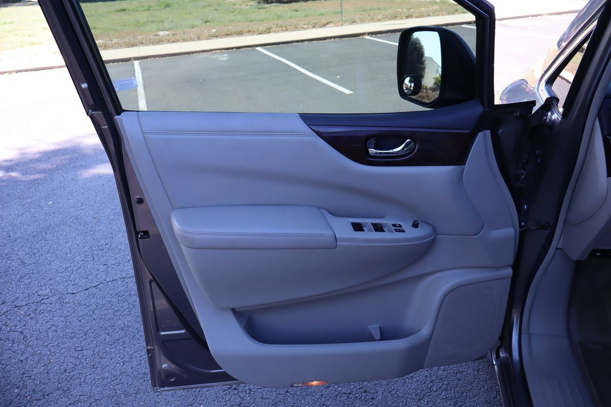 Used 2014 Nissan Quest S FWD image 25