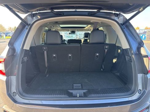 Used 2025 Honda Pilot Touring image 37