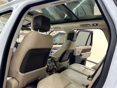 Used 2019 Land Rover Range Rover image 34