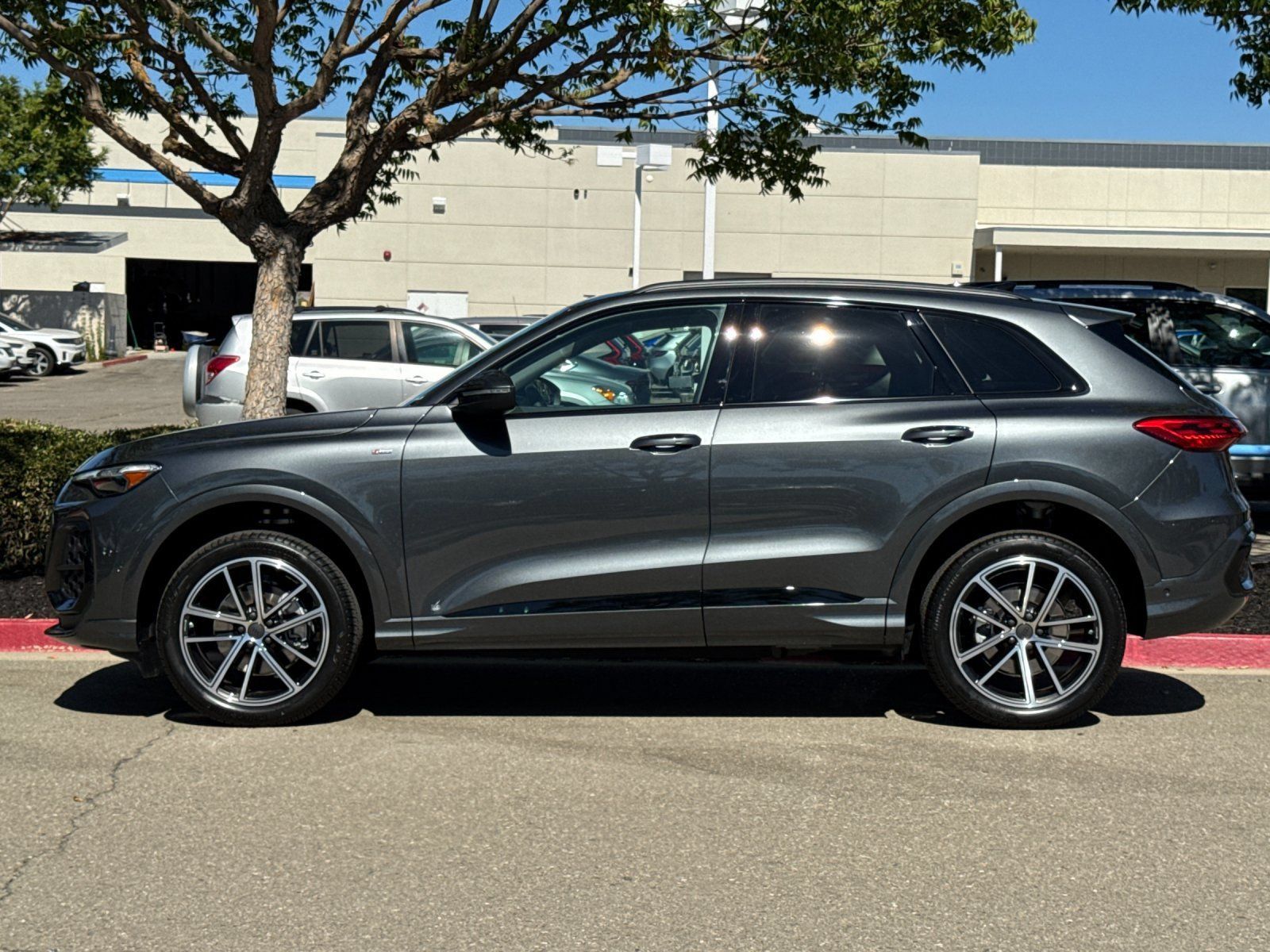 New 2026 Audi Q5 Premium Plus AWD/4WD image 3