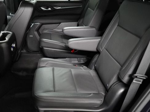 Used 2023 GMC Yukon Denali AWD/4WD image 19