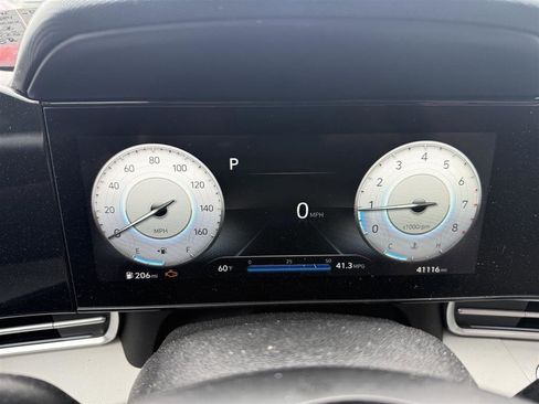Used 2021 Hyundai Elantra Limited FWD image 11