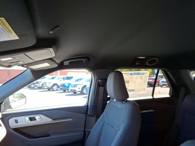 New 2027 Ford Explorer Active RWD image 14