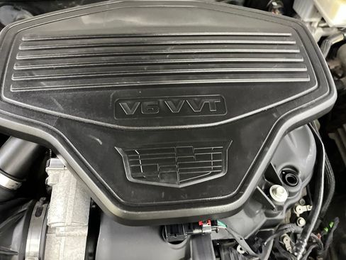 Used 2018 Cadillac XT5 Luxury image 10