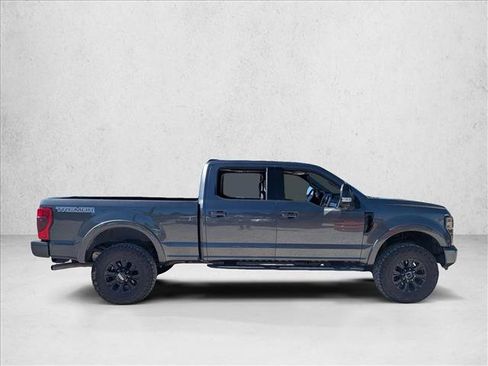 Used 2020 Ford F250 Lariat image 2