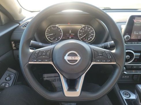 Used 2024 Nissan Sentra SV FWD image 15