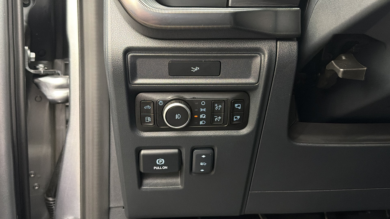 Used 2026 Ford F150 Lariat AWD/4WD image 24