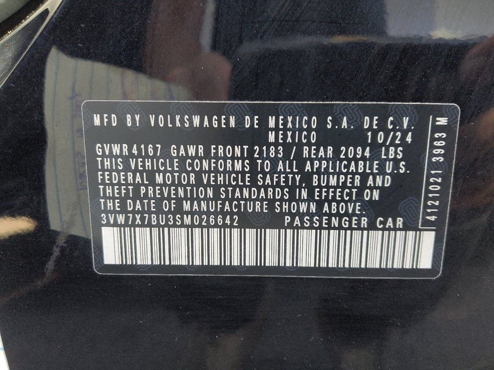 Used 2025 Volkswagen Jetta SE FWD image 33