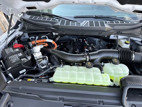 New 2025 Ford F150 Lariat w/ Equipment Group 501A Mid image 51