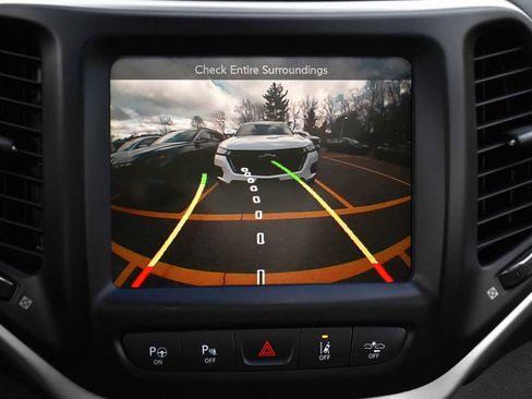 Used 2016 Jeep Cherokee Limited w/ Luxury Group image 17