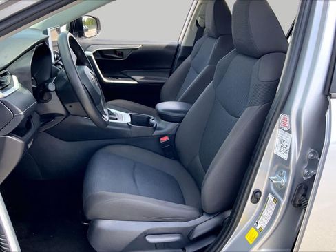 Used 2025 Toyota RAV4 LE FWD image 8