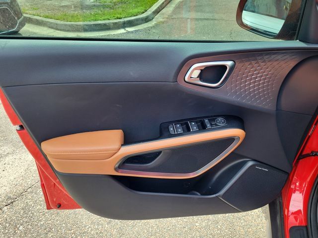 Used 2025 Kia Soul EX FWD image 15