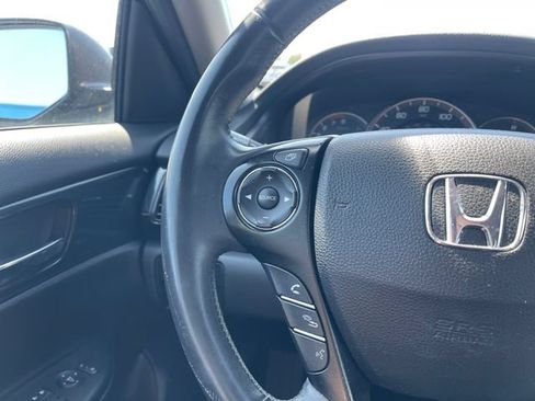 Used 2015 Honda Accord Sport image 19
