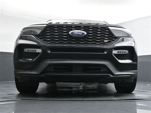 Used 2020 Ford Explorer ST w/ ST Street Pack image 25