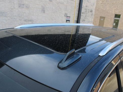 Used 2021 GMC Yukon XL Denali image 4