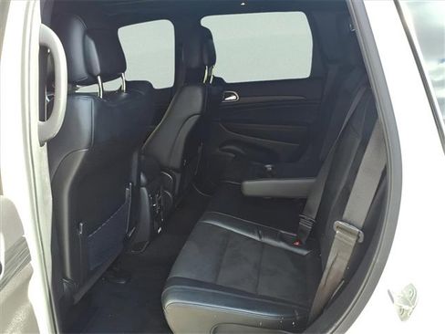 Used 2022 Jeep Grand Cherokee Laredo X image 10