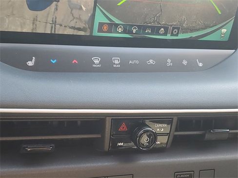 New 2026 Nissan Leaf Platinum+ w/ Cargo Package (Platinum+) image 28