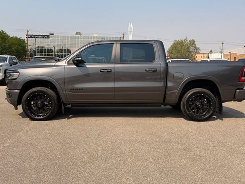 Used 2022 RAM 1500 Limited AWD/4WD image 2