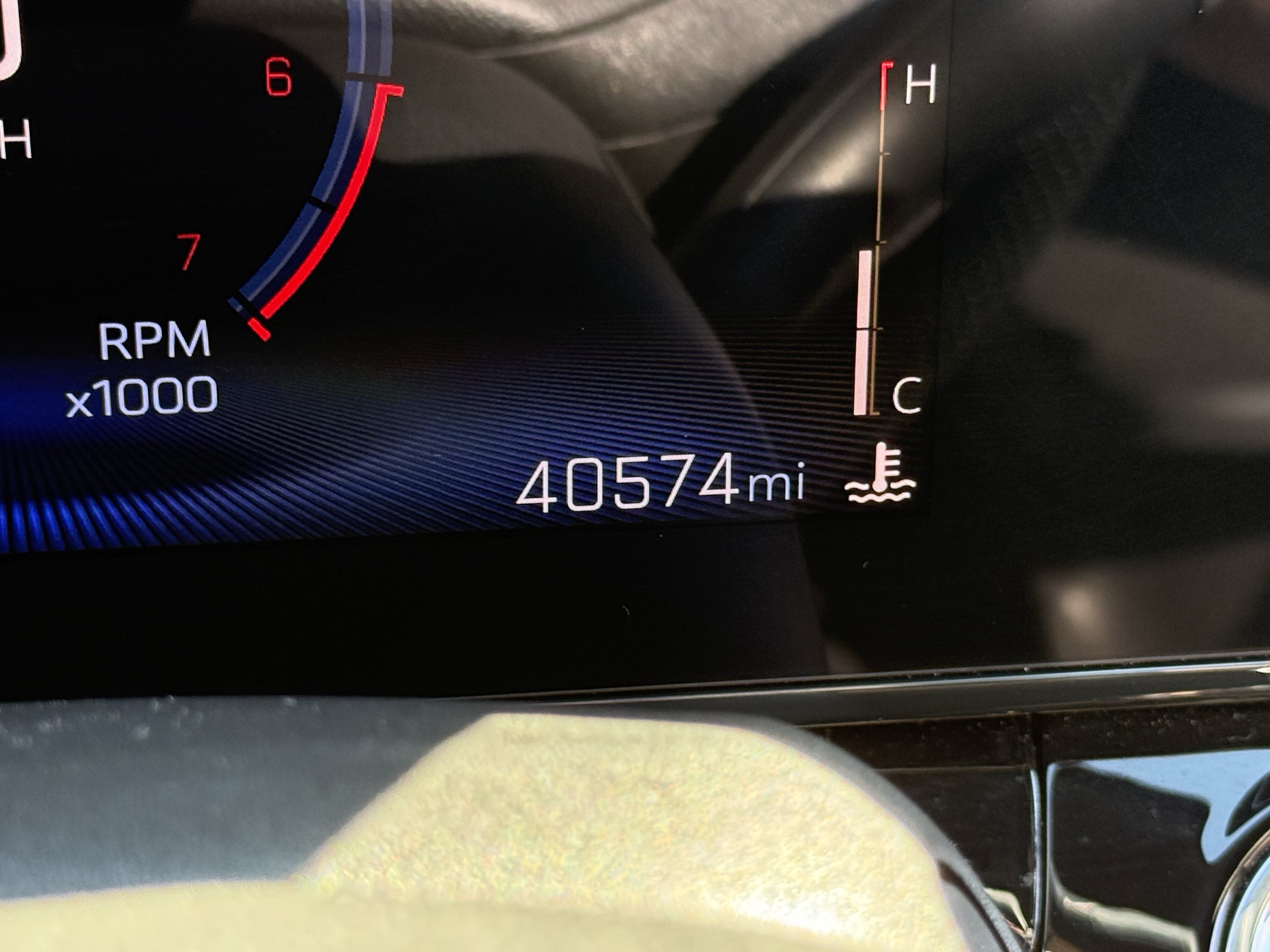 Used 2024 Chevrolet Trax RS FWD image 21