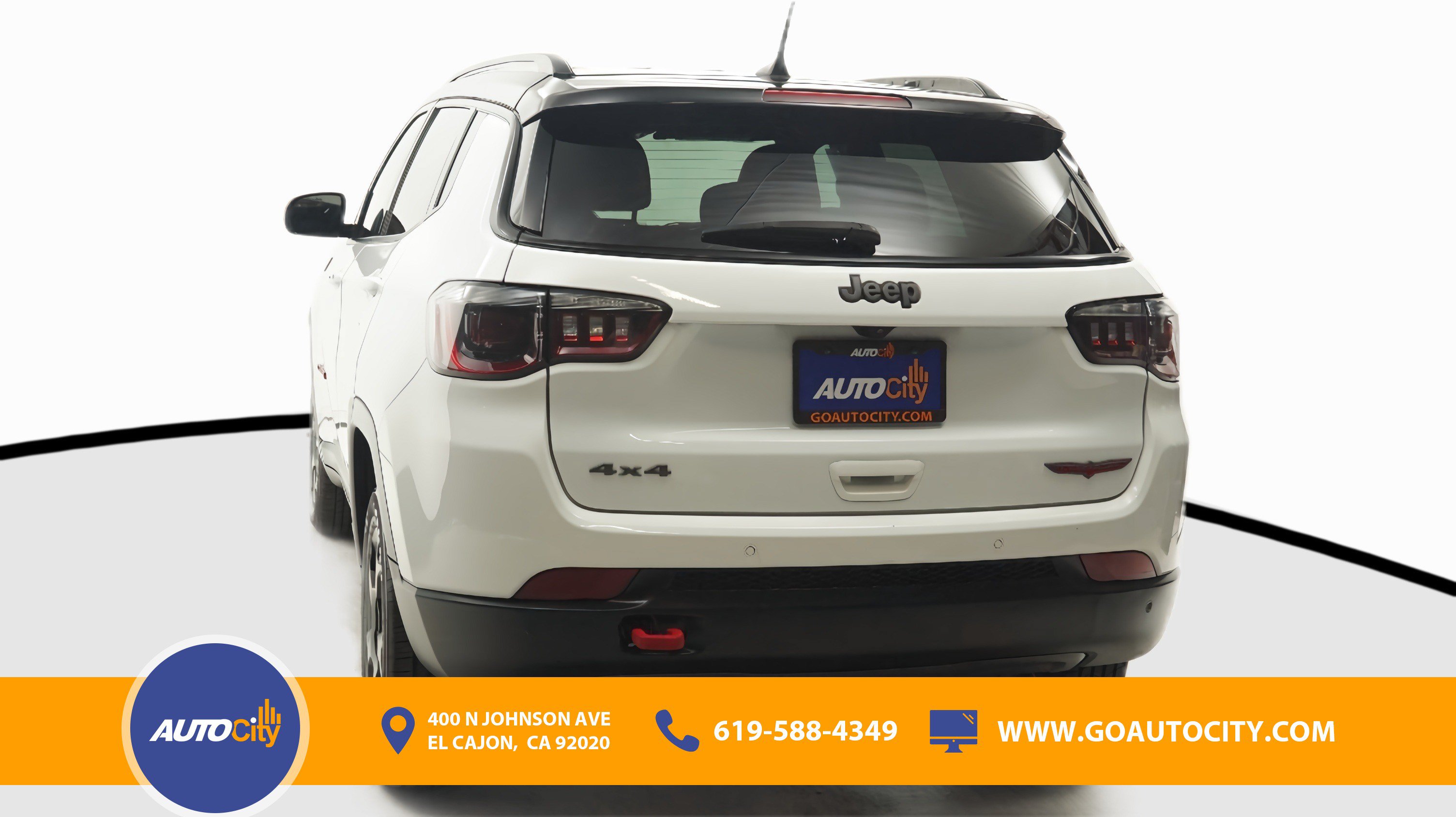 Used 2023 Jeep Compass Trailhawk AWD/4WD image 14
