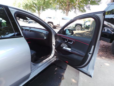 Used 2026 Mercedes-Benz E 53 AMG e 4MATIC Sedan image 46