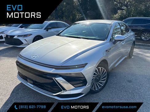 Used 2025 Hyundai Sonata SEL FWD image 1