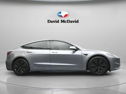 Used 2025 Tesla Model 3 Long Range image 23