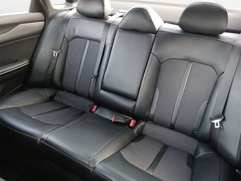 Used 2023 Kia K5 GT-Line image 9