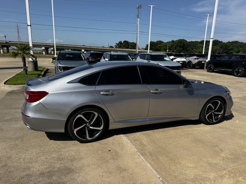 Used 2021 Honda Accord Sport image 16