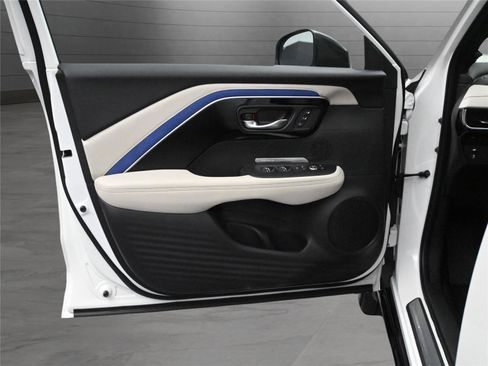 Certified 2025 Acura ADX A-Spec image 13