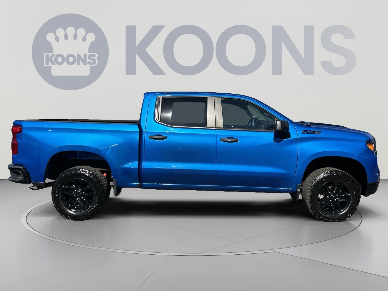 Used 2023 Chevrolet Silverado 1500 Custom Trail Boss w/ LPO, Dark Essentials Package AWD/4WD image 12
